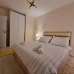 Kiki Apartment